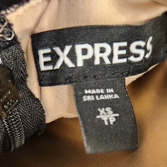 Express Black Jumpsuit with Elegant Lace Detailing - Picture 5 of 16